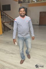 Celebs at Janda Pai Kapiraju Movie Special Show